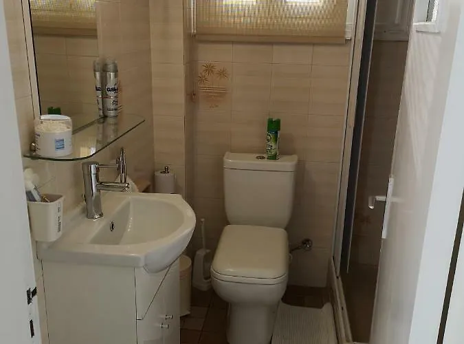 דירה Bettys 1br Seafront