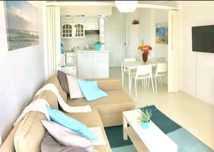 アパート Bettys 1br Seafront *